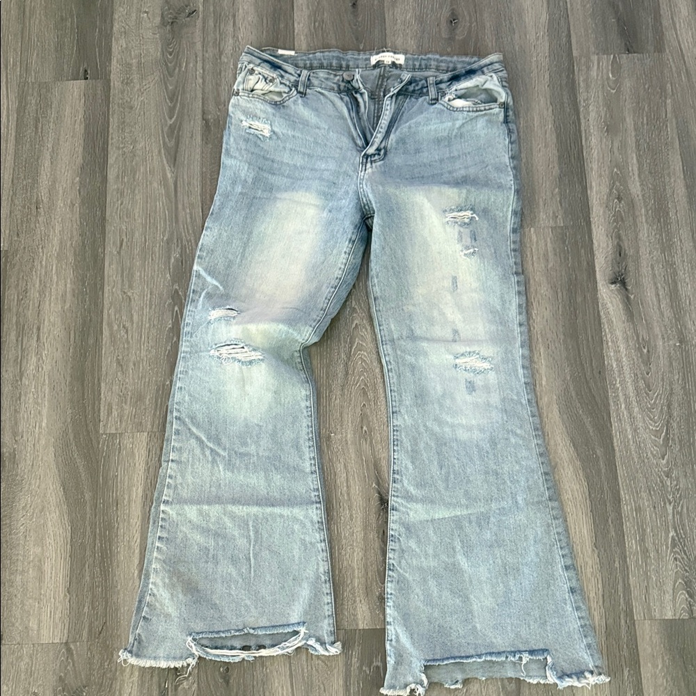 Distressed Light Blue Women's Jeans